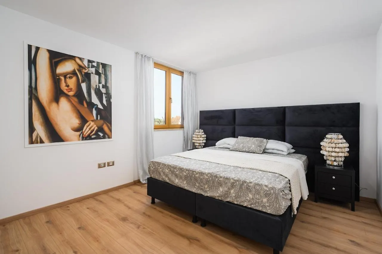 Val Mare Apartment Novigrad  Croatia